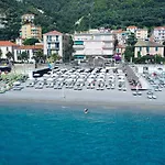 Ezlin House -quattro Passi Dal Mare * Savona