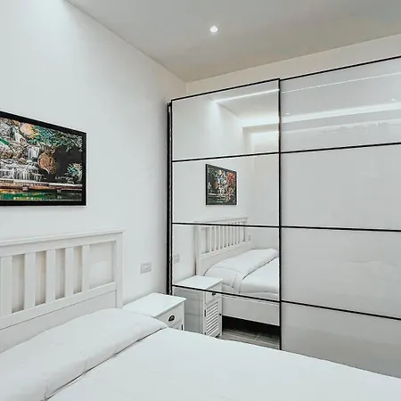 Villa Ezlin House -quattro Passi Dal Mare