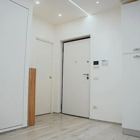 Ezlin House -quattro Passi Dal Mare * Savona