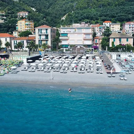 Ezlin House -quattro Passi Dal Mare Villa Savona