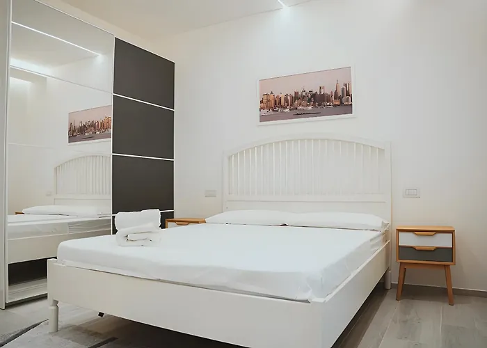 Villa Ezlin House -quattro Passi Dal Mare Savona