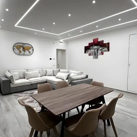 Villa Ezlin House -quattro Passi Dal Mare