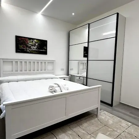 Ezlin House -quattro Passi Dal Mare Villa Savona